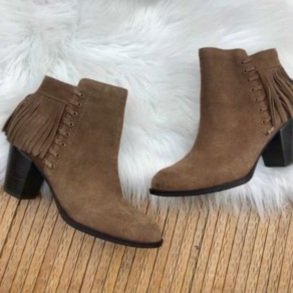 Leather Boho Fringe Block Heel Ankle Booties - Picture 3 of 8